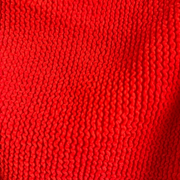 GOOD AMERICAN Always Fits One-Shoulder One piece crinkle Swimsuit New with Tags - Picture 5 of 7